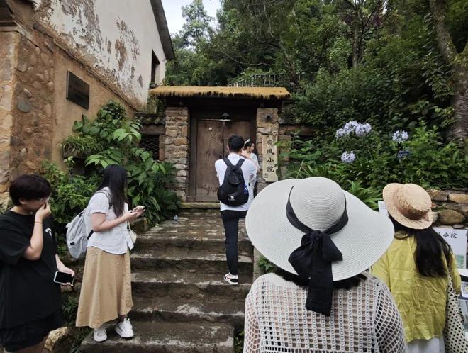 量”艺术扎根结出“金果子”AG真人凤阳邑流量变“留(图8)